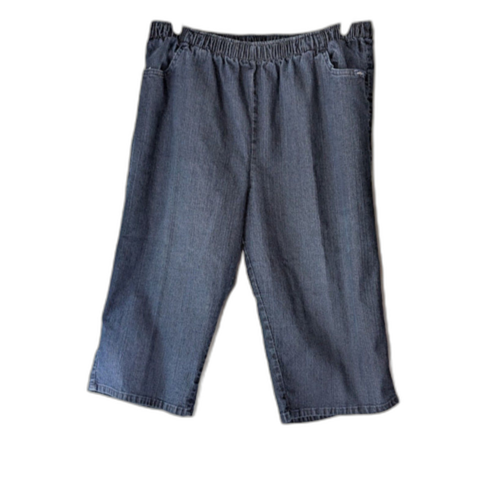 Vintage Chic Denim Capris Pants 22W Pull On Elastic Waist Medium Wash Cropped